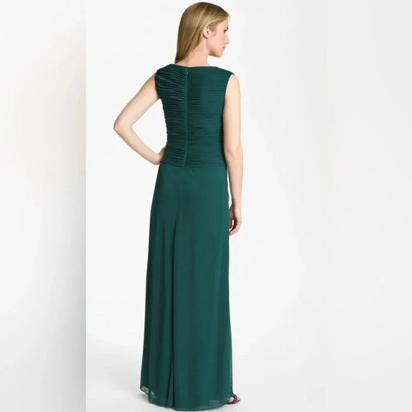 ! Adrianna Papell Embellished Pleated Bodice Mesh Gown Sz 4 Forest - Picture 2 of 7